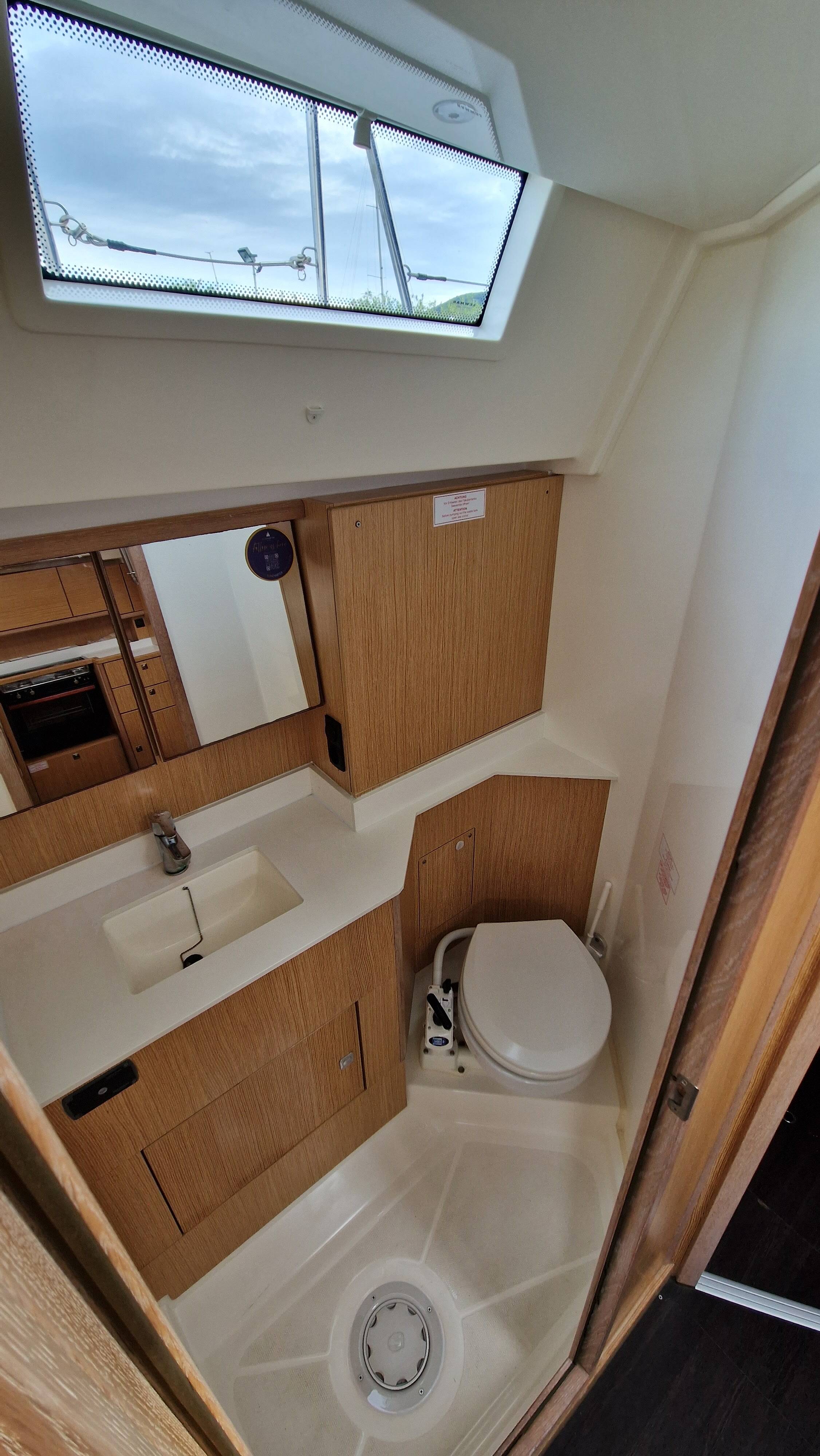 Bavaria C45 Holiday  | Lush Life
