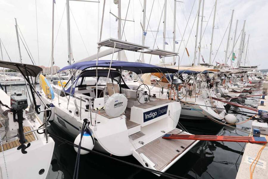 Bavaria C45 Holiday | Indigo