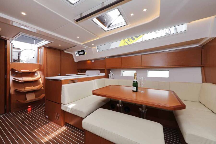 Bavaria C45 Holiday | Indigo