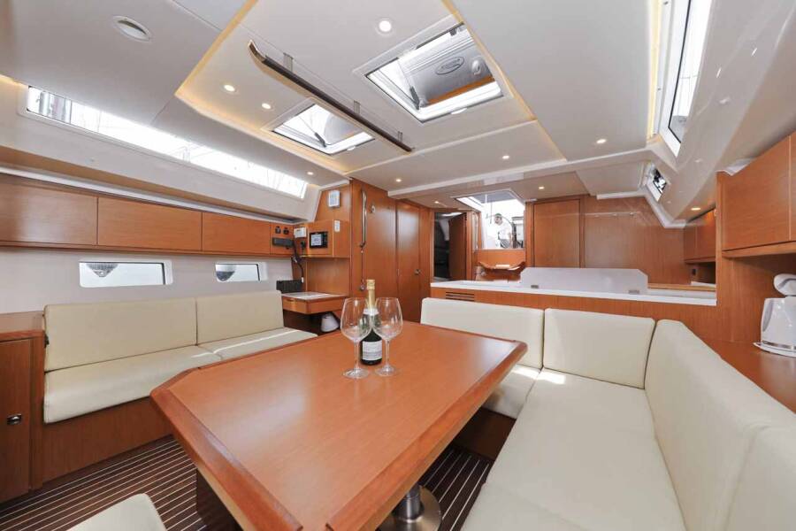 Bavaria C45 Holiday | Indigo