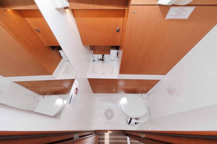 Bavaria C45 Holiday | Indigo