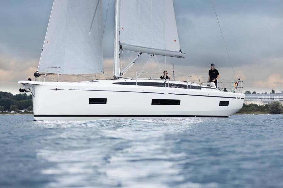 Bavaria C46  | Vela