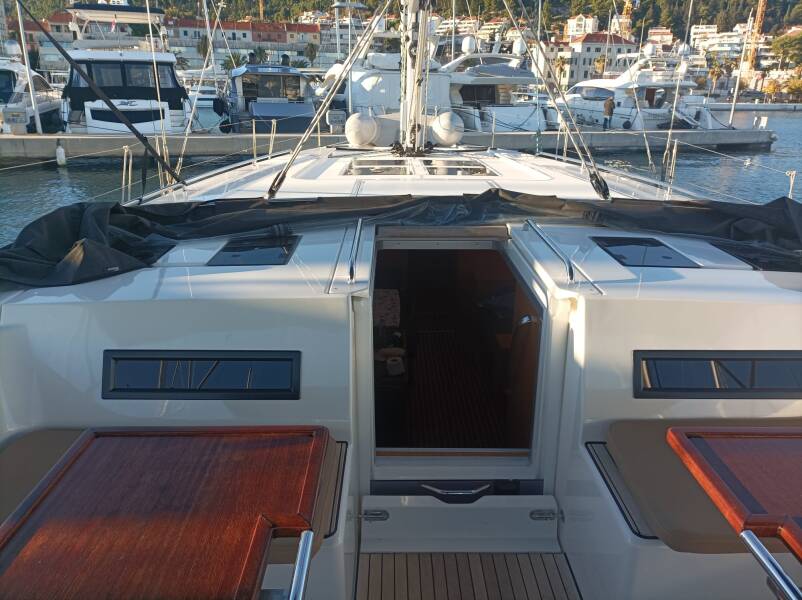 Bavaria C50  | Roza Deflores 2