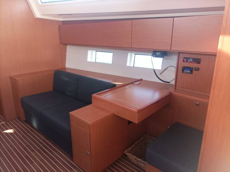 Bavaria C50  | Roza Deflores 2