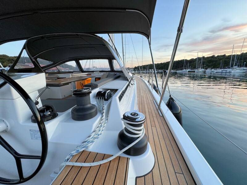 Bavaria C57 Style  | Mina