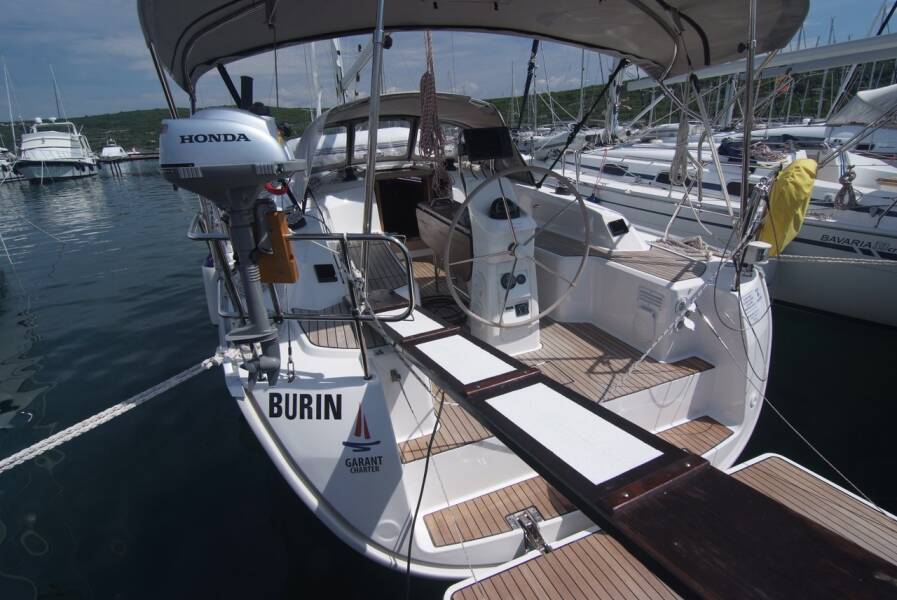 Bavaria Cruiser 33  | Burin