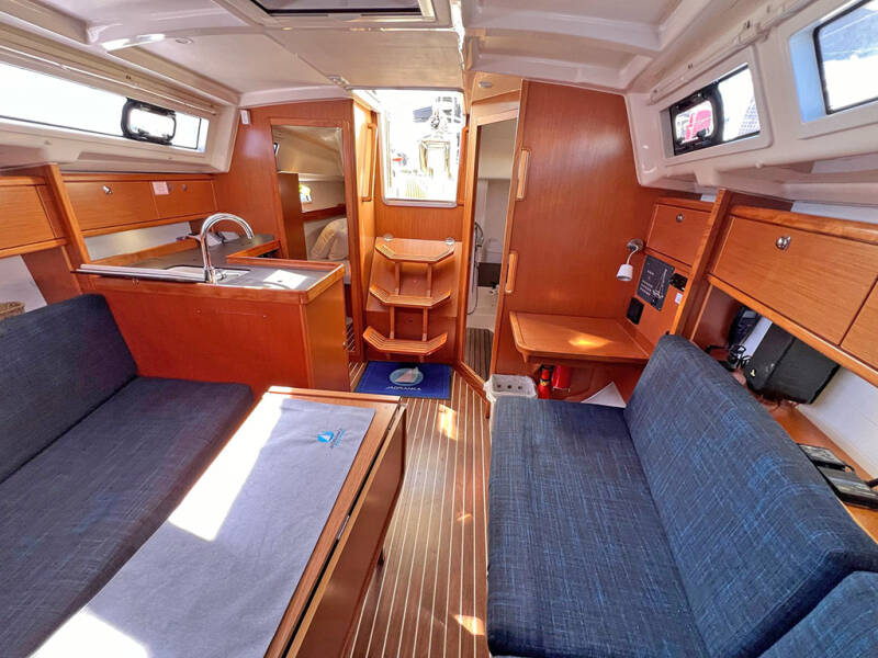 Bavaria Cruiser 33  | Burin