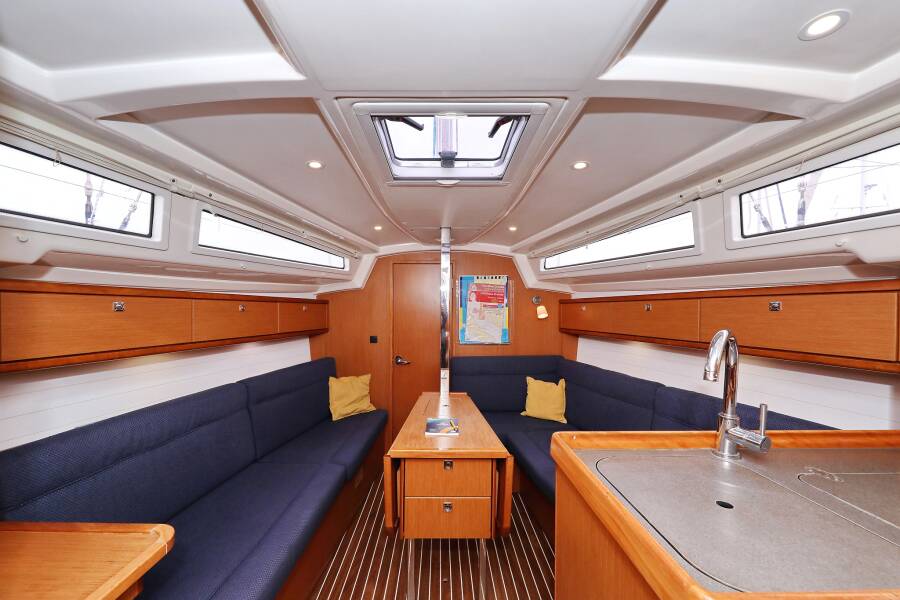 Bavaria Cruiser 33  | Homeoffice