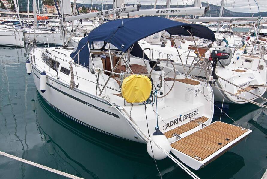 Bavaria Cruiser 33  | Adria Breeze
