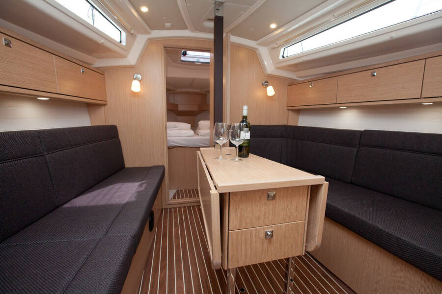 Bavaria Cruiser 34 Style  | Aston