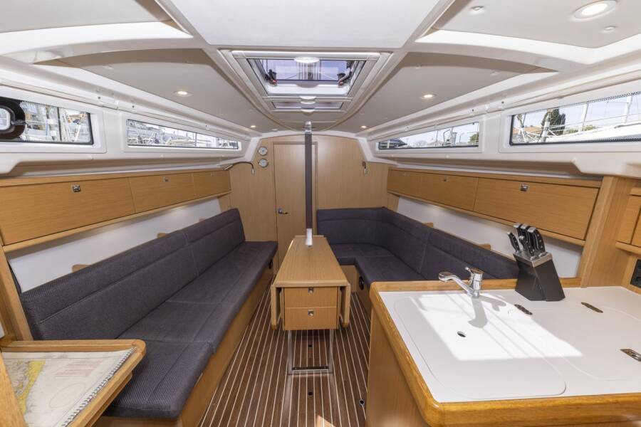 Bavaria Cruiser 34 Style  | Lina