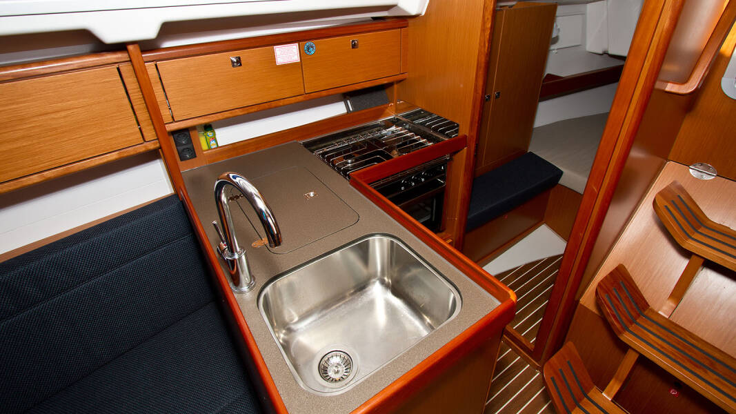 Bavaria Cruiser 34  | Artina