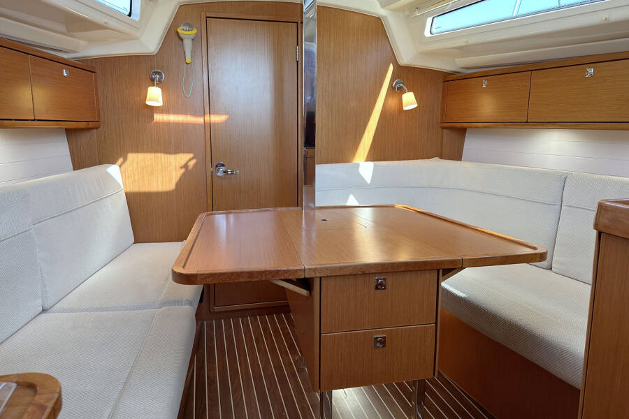 Bavaria Cruiser 34  | Little Joe