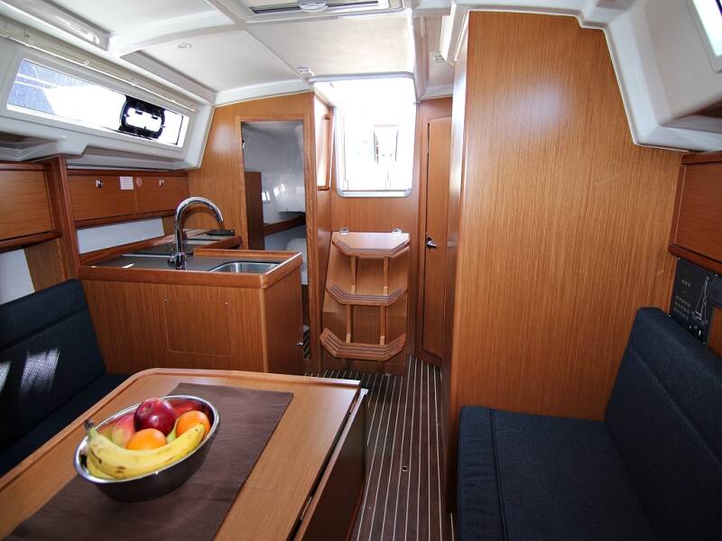 Bavaria Cruiser 34  | Bella