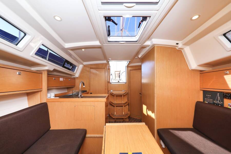 Bavaria Cruiser 34  | Lady One