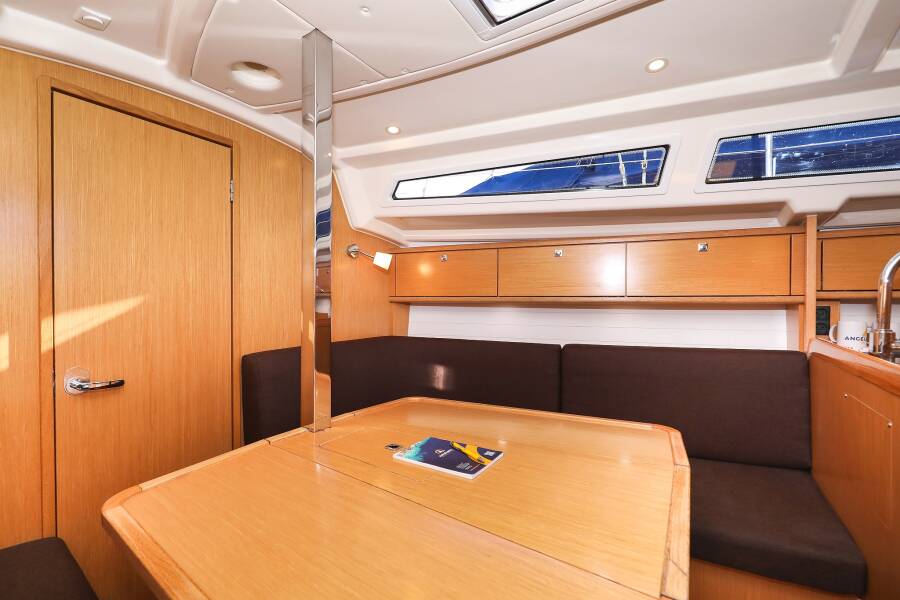 Bavaria Cruiser 34  | Lady One