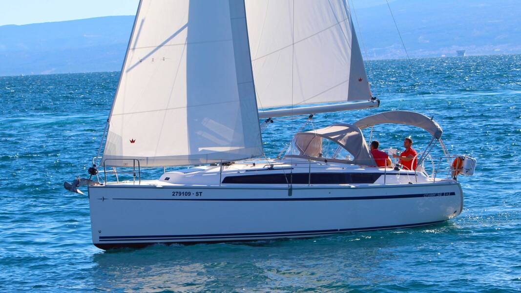 Bavaria Cruiser 34  | Bobara