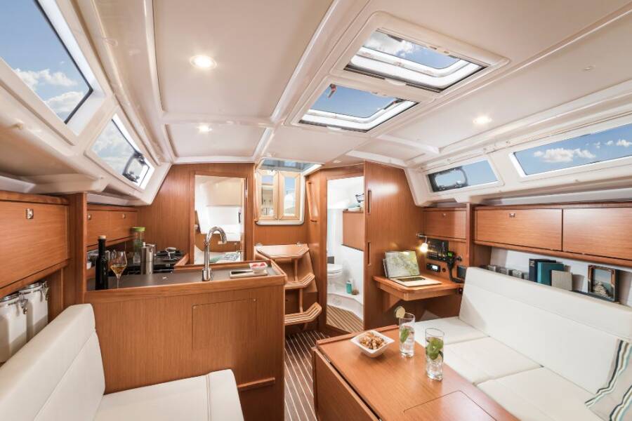 Bavaria Cruiser 34  | Saga