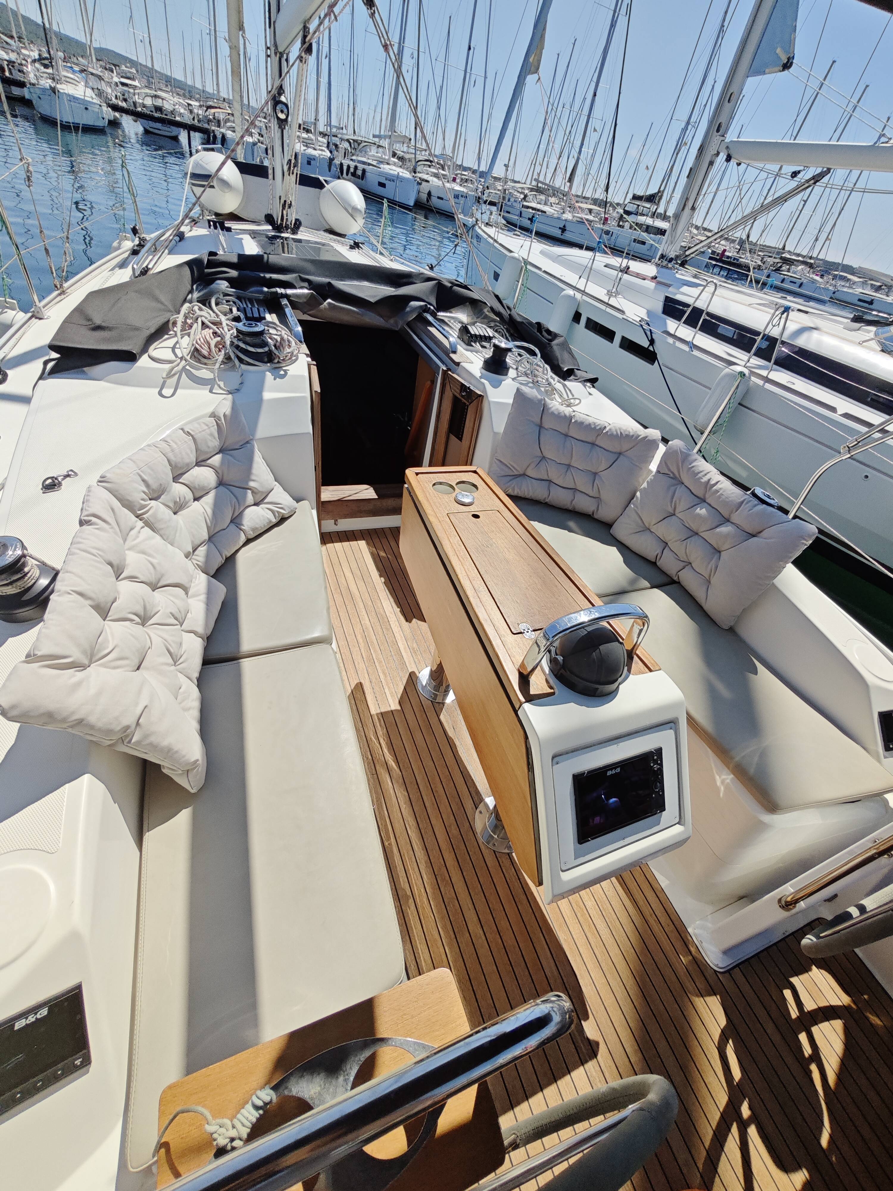Bavaria Cruiser 34  | Charlie