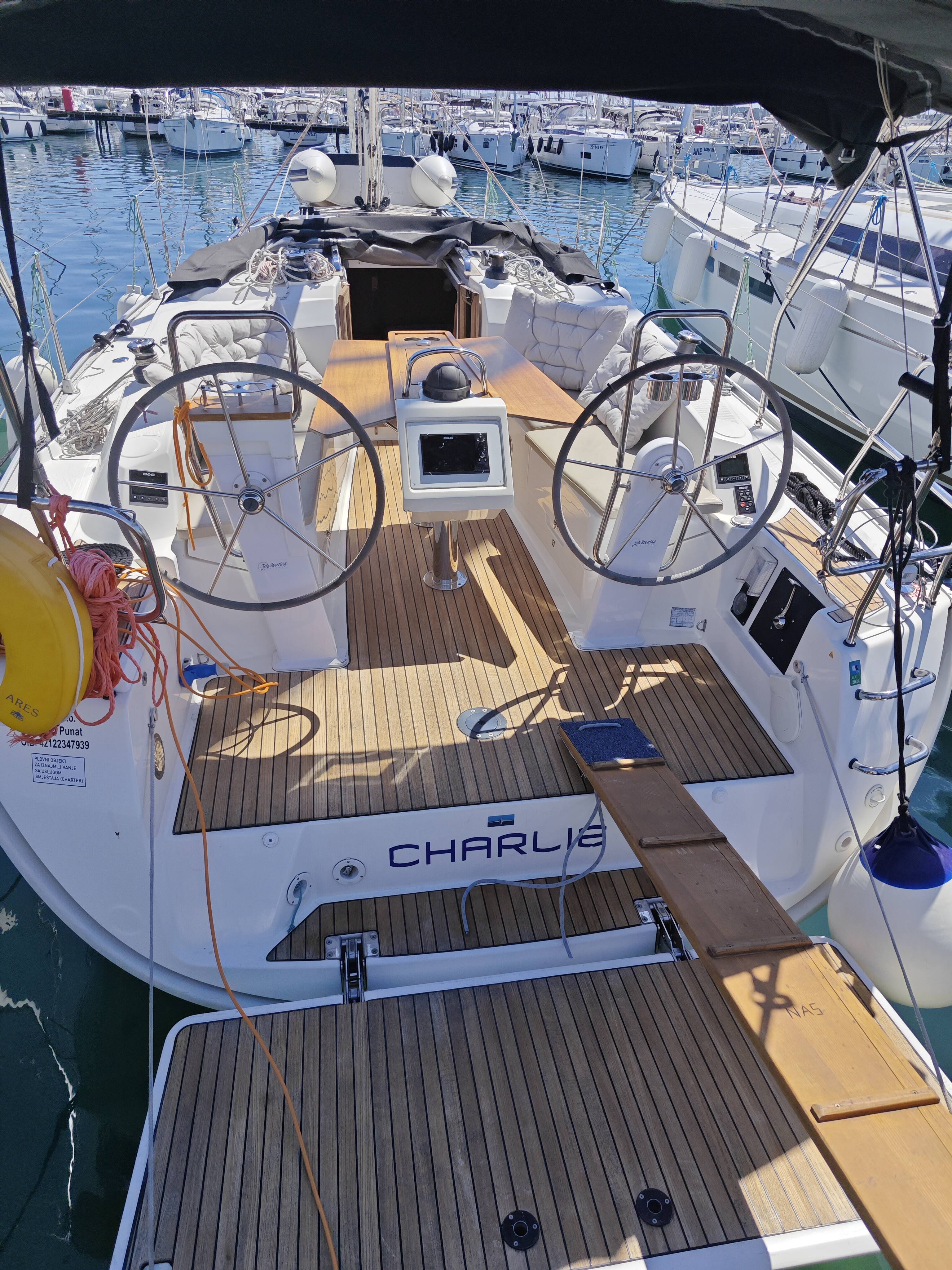 Bavaria Cruiser 34  | Charlie