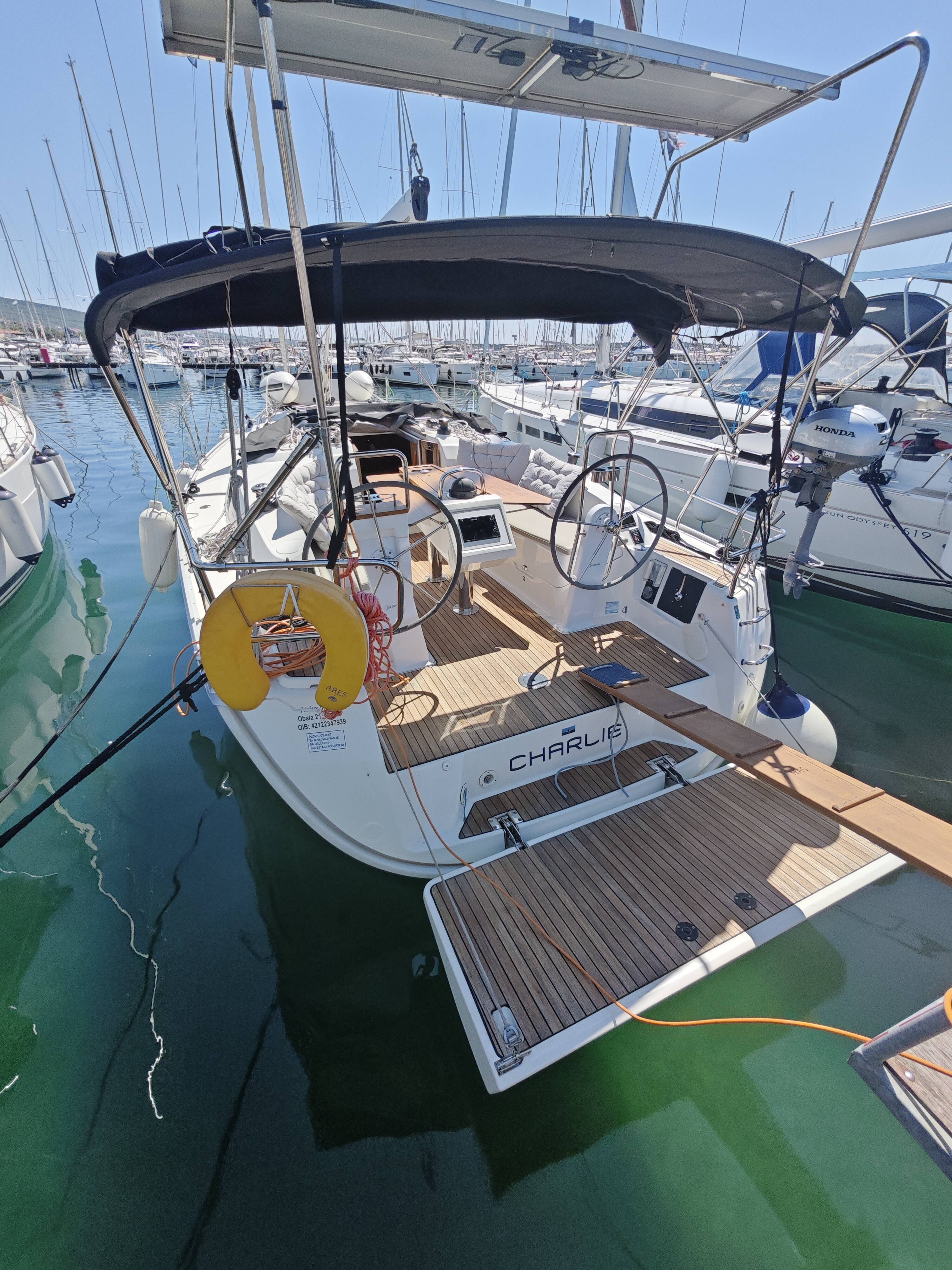Bavaria Cruiser 34  | Charlie