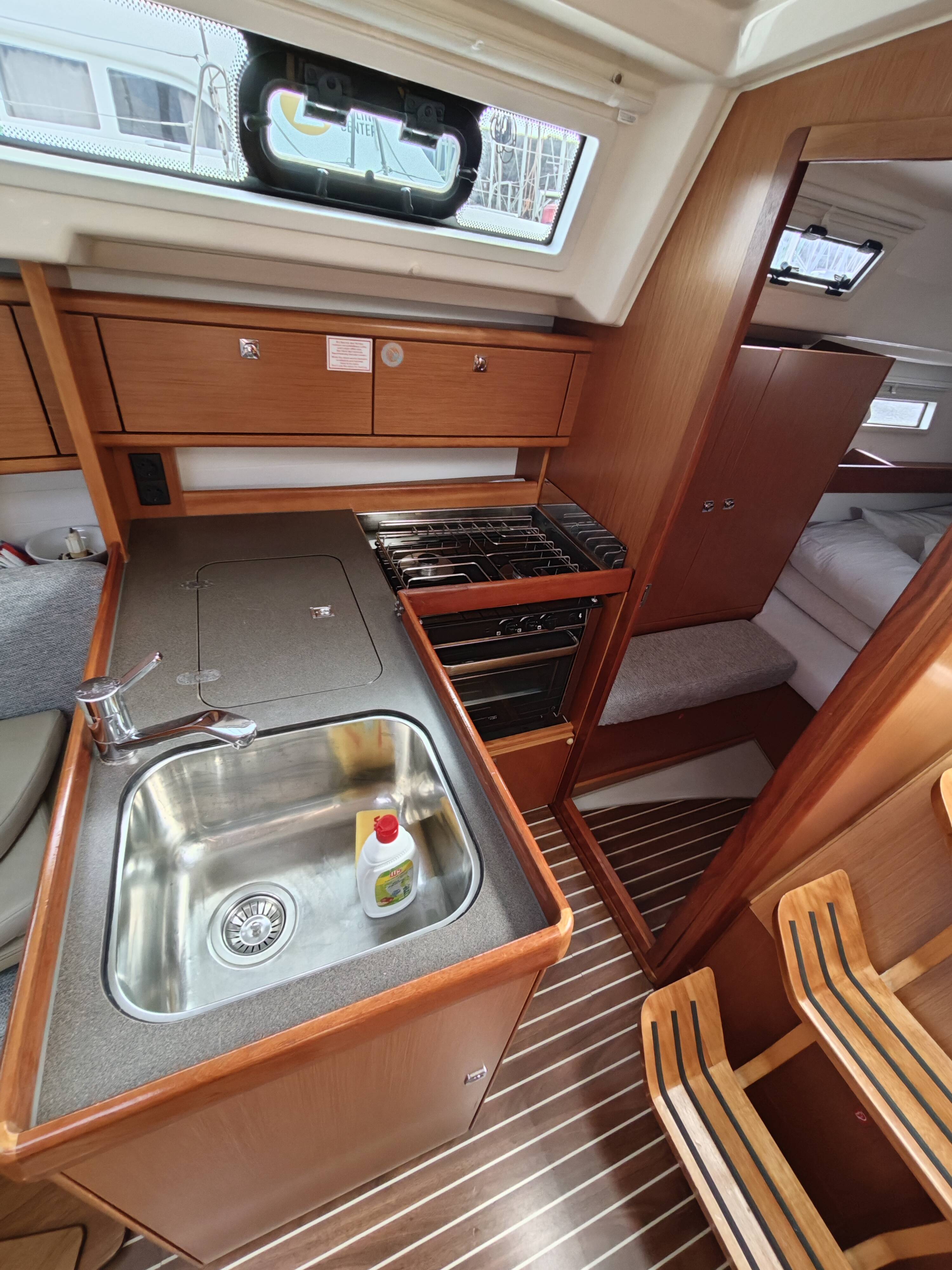 Bavaria Cruiser 34  | Charlie