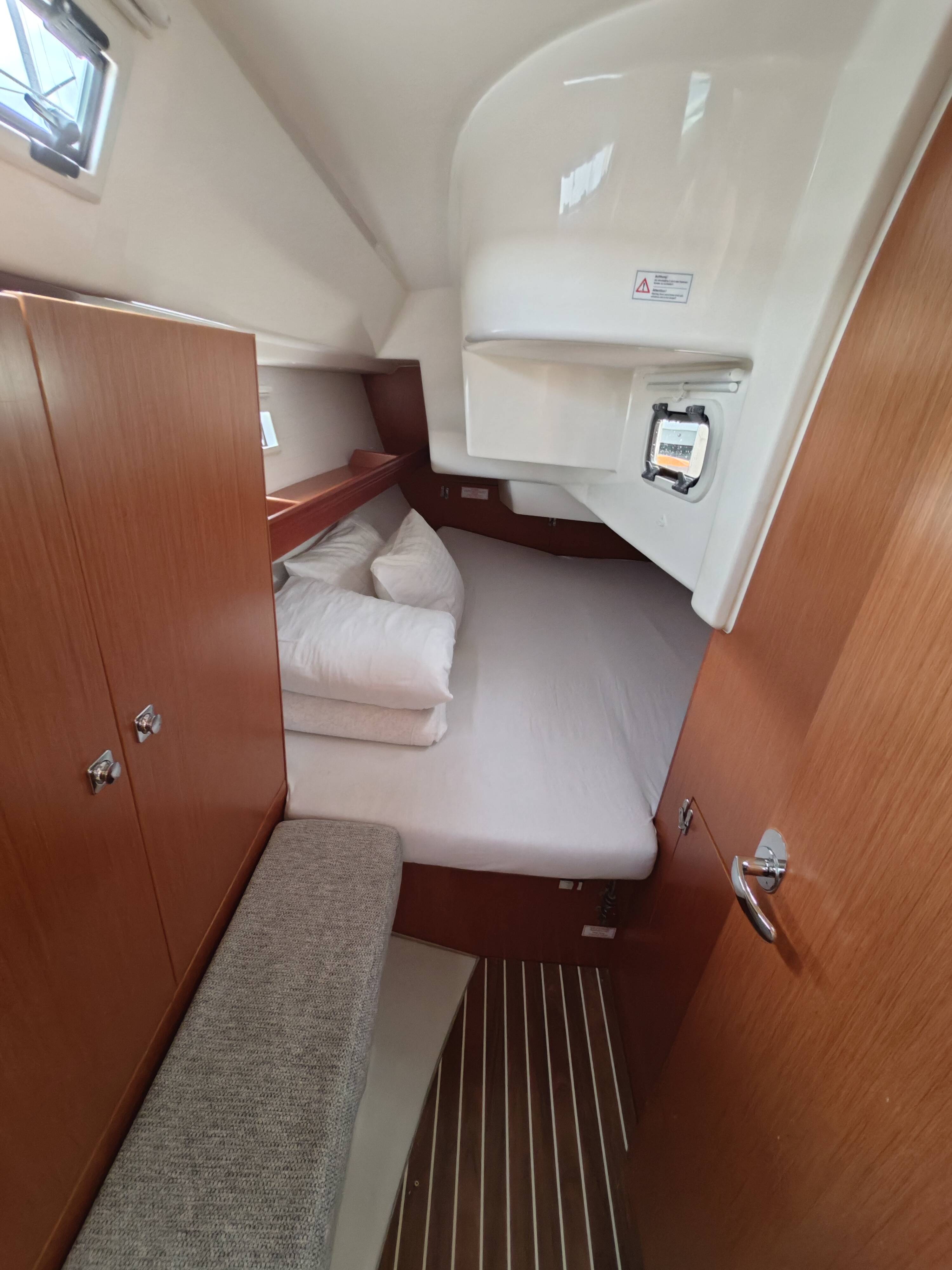 Bavaria Cruiser 34 | Charlie