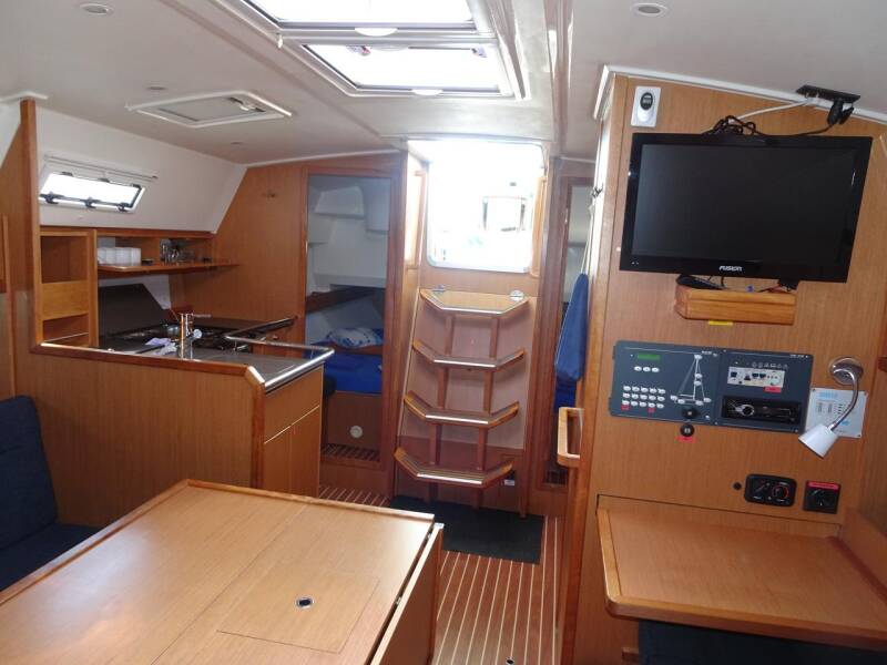 Bavaria Cruiser 36  | Adora 