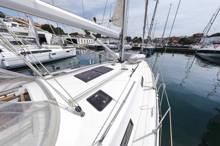 Bavaria Cruiser 36  | ECONOMY