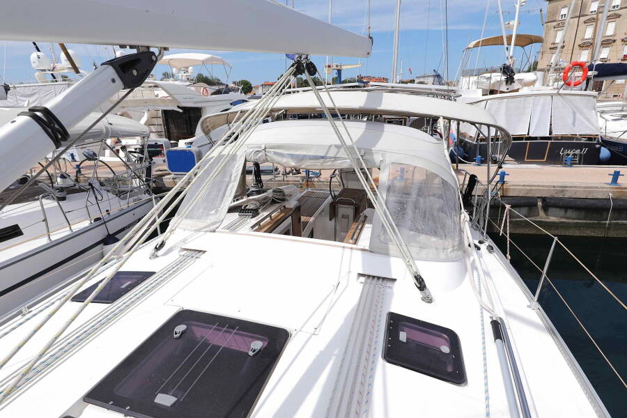 Bavaria Cruiser 36  | ECONOMY