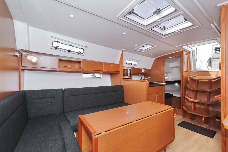 Bavaria Cruiser 36  | ECONOMY
