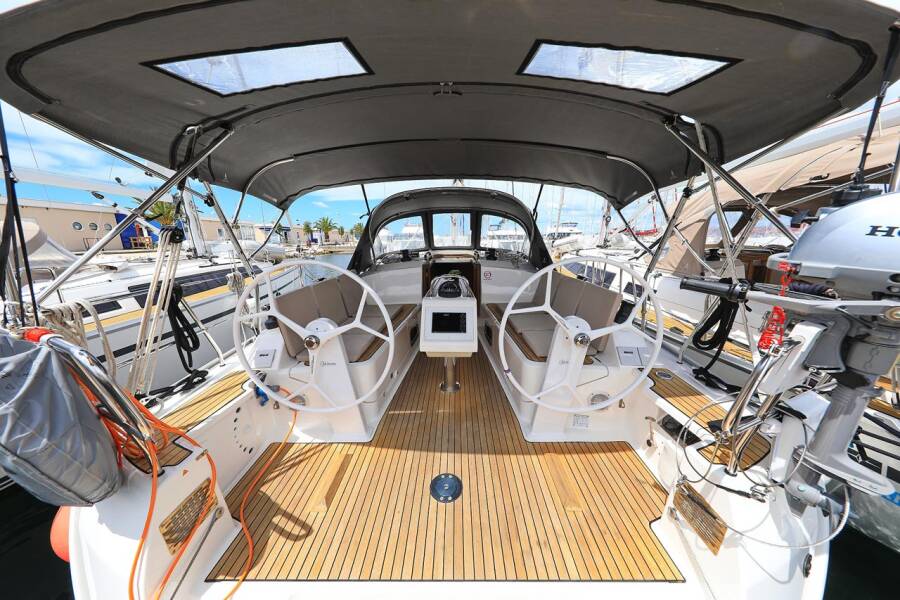 Bavaria Cruiser 37  | Westa