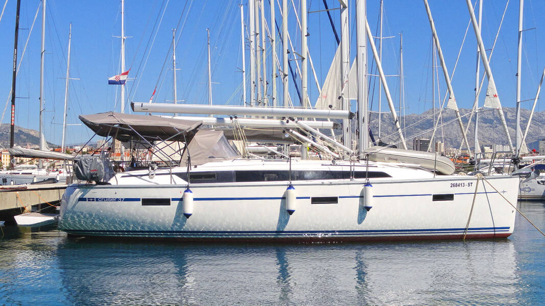 Bavaria Cruiser 37  | Merara