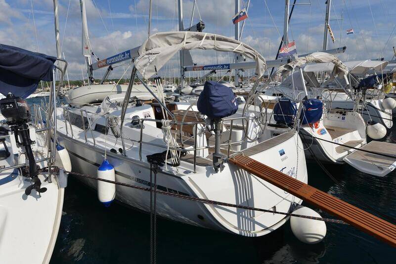 Bavaria Cruiser 37  | Eneja