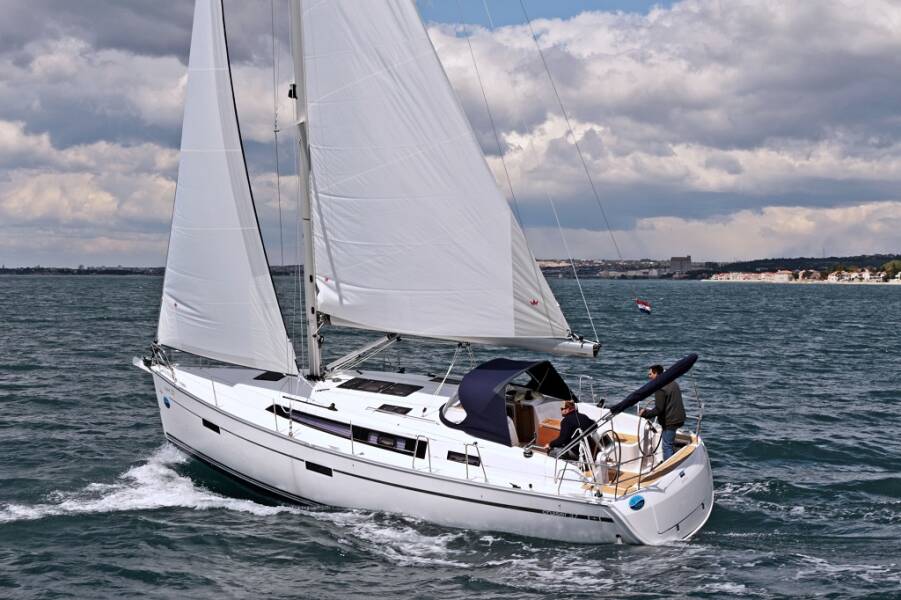 Bavaria Cruiser 37  | Julia