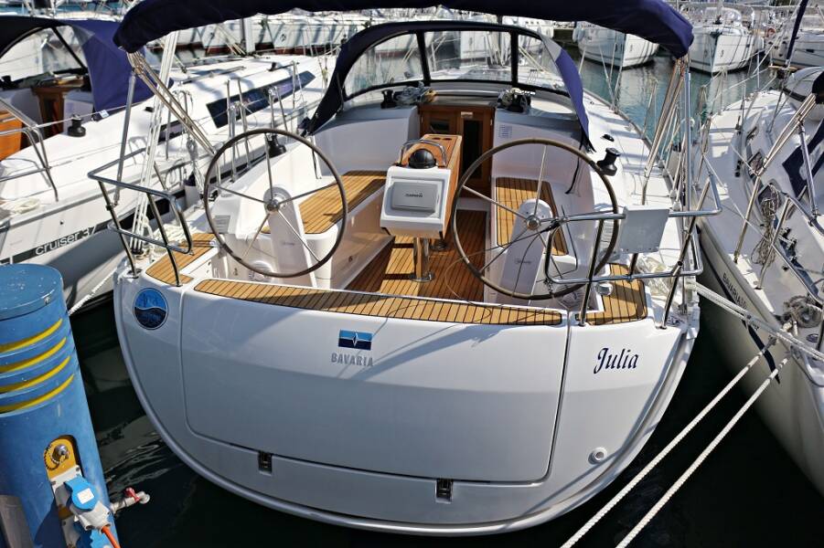 Bavaria Cruiser 37  | Julia