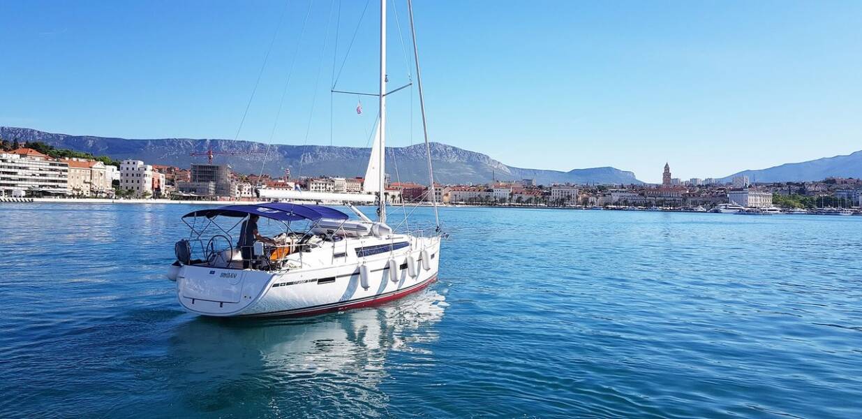 Bavaria Cruiser 37  | Smiley