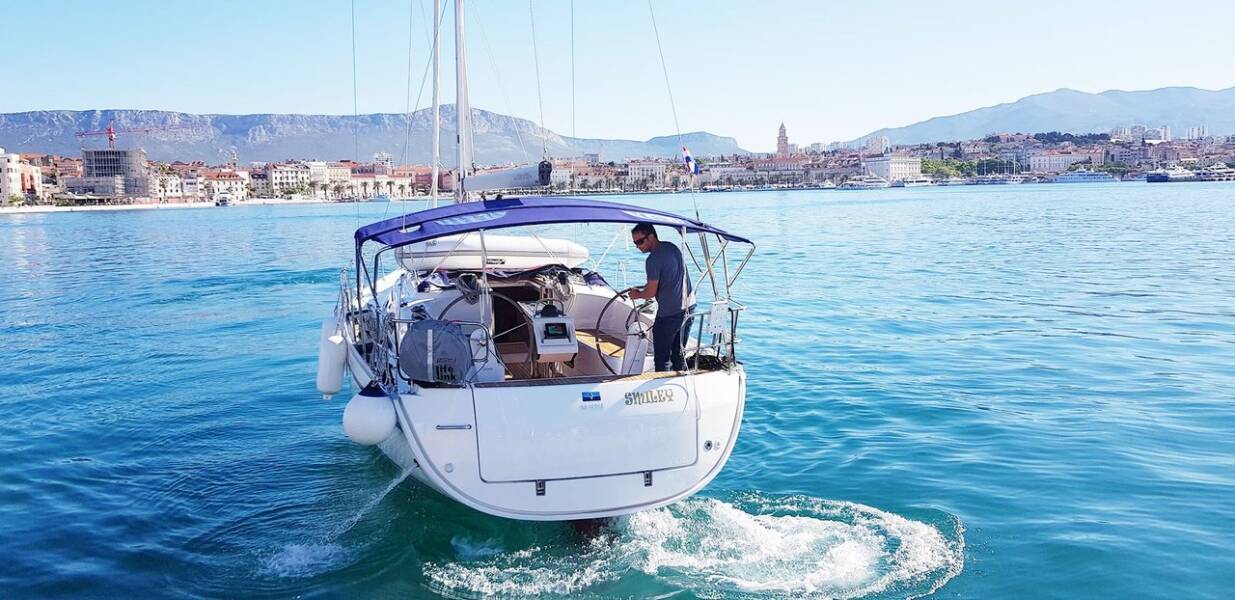 Bavaria Cruiser 37  | Smiley