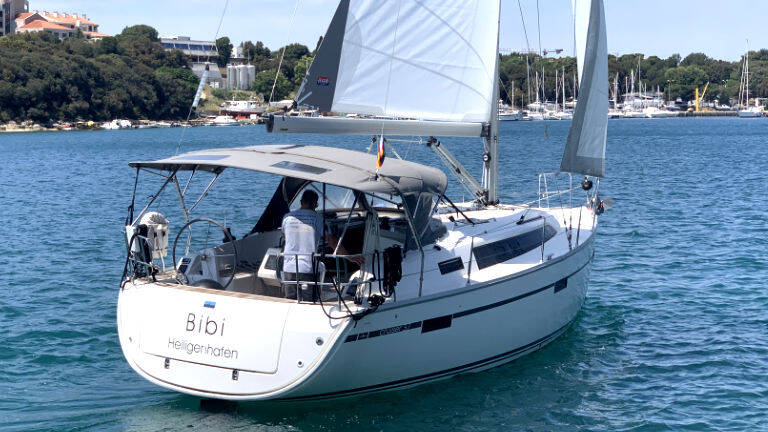 Bavaria Cruiser 37  | Bibi