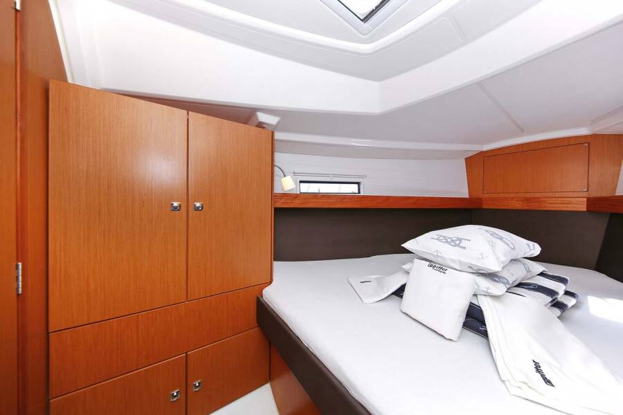 Bavaria Cruiser 37  | Oracle