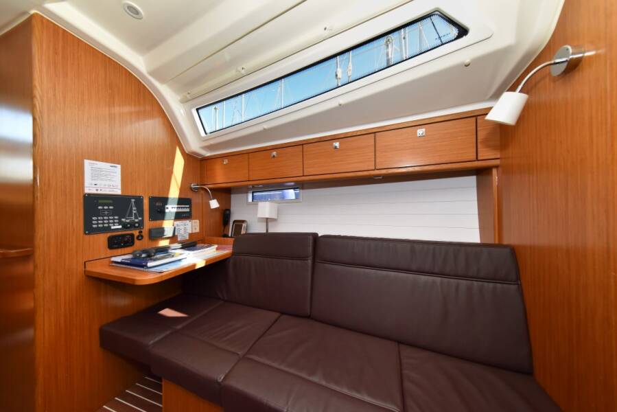 Bavaria Cruiser 37  | Viviana
