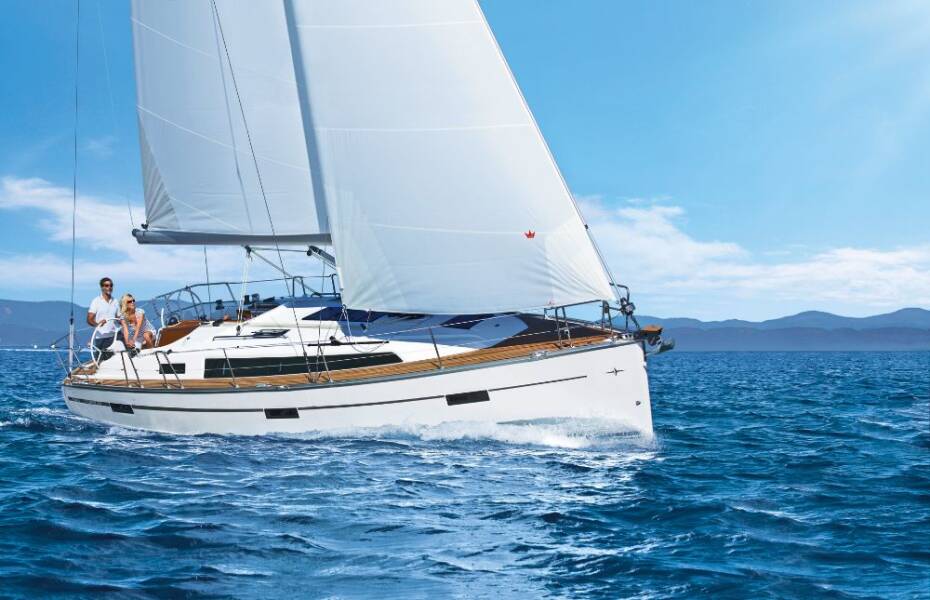 Bavaria Cruiser 37  | aMore