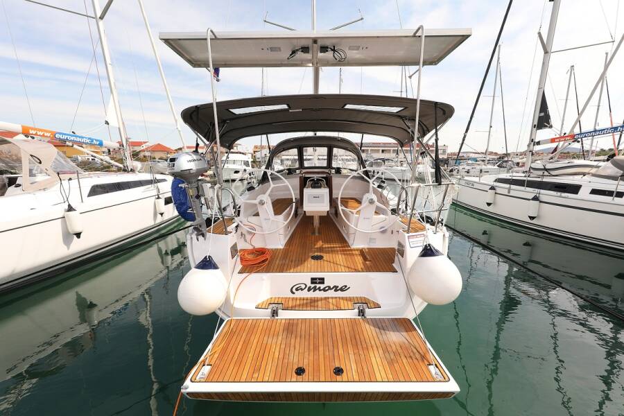 Bavaria Cruiser 37  | aMore