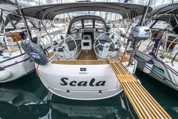 Bavaria Cruiser 37