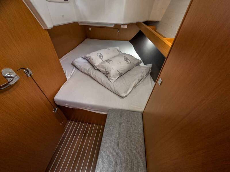 Bavaria Cruiser 37  | Scala