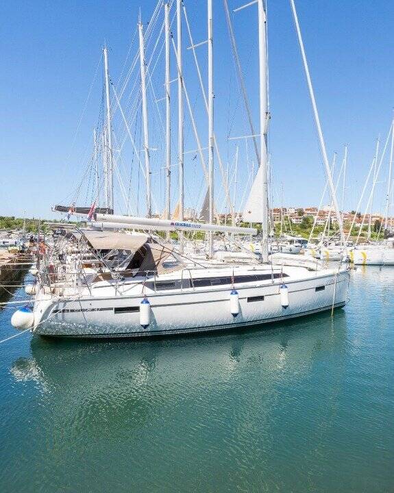 Bavaria Cruiser 37 | Kata