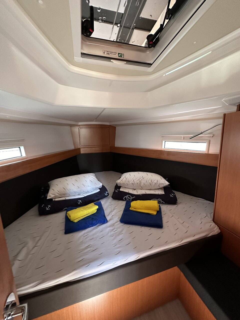 Bavaria Cruiser 37  | Crypto