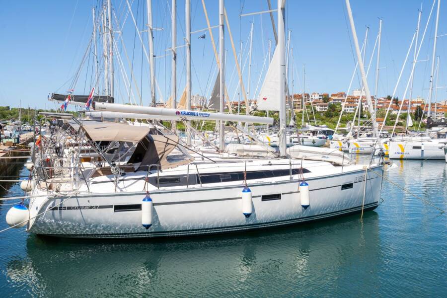 Bavaria Cruiser 37  | Kata