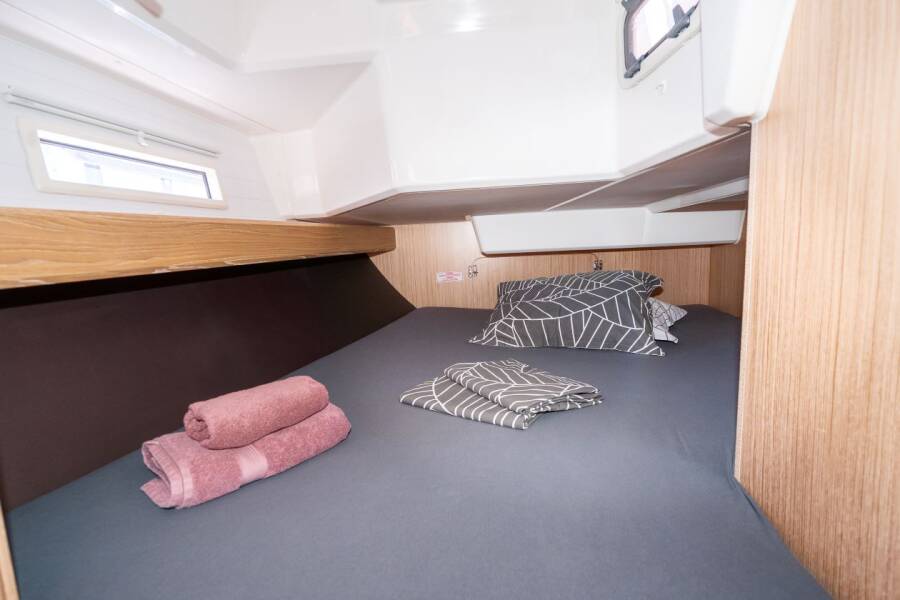 Bavaria Cruiser 37  | Kata