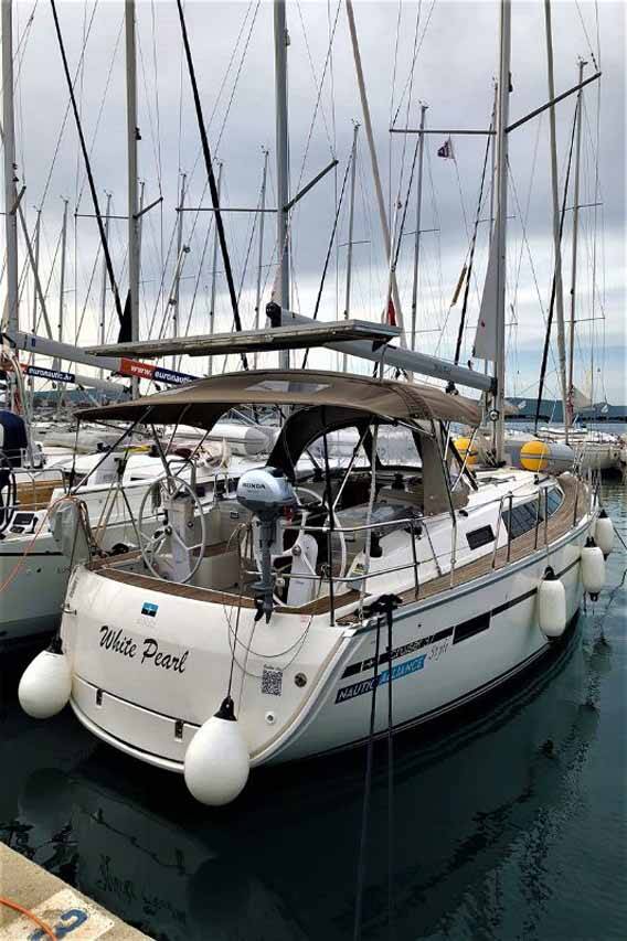Bavaria Cruiser 37 | White Pearl 